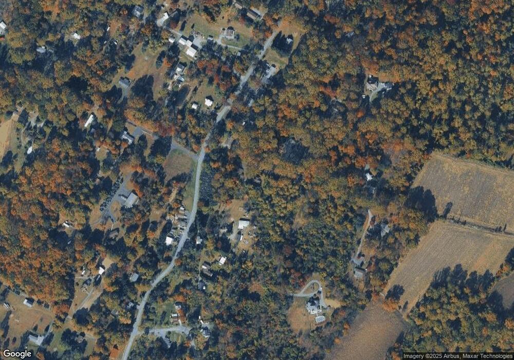 6 Pear Ln, Reading, PA 19606 - photo 1