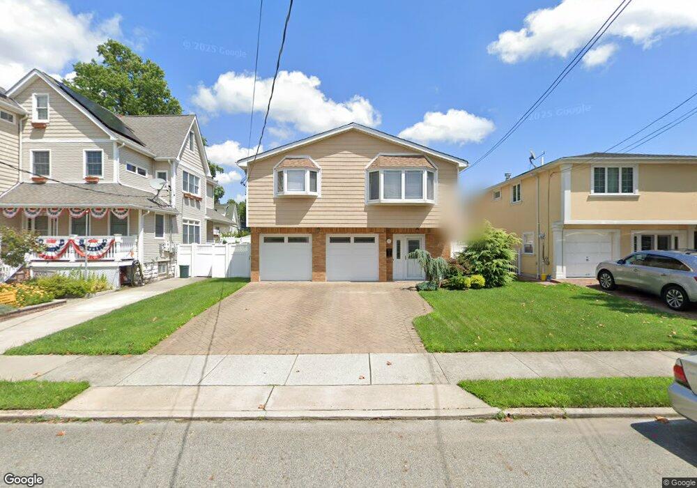 19 Aspinwall St, Staten Island, NY 10307 - photo 1
