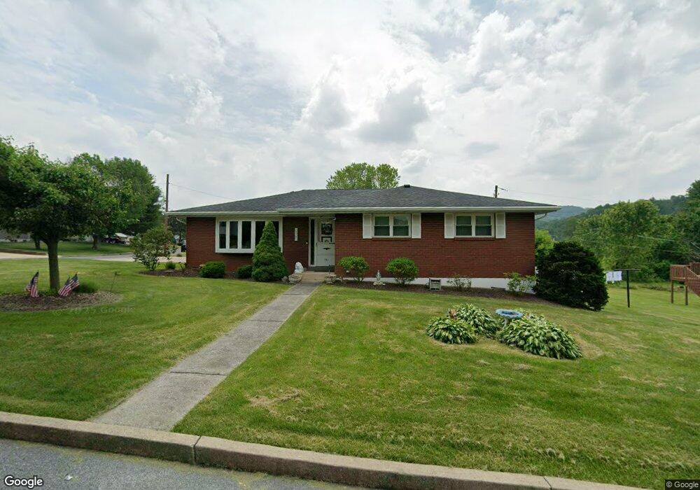 118 2nd Ave, Walnutport, PA 18088 - photo 1