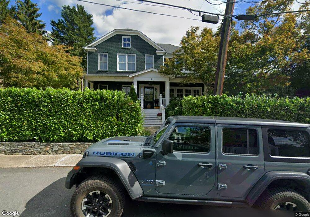 1 Vassar Cir, Glen Echo, MD 20812 - photo 1