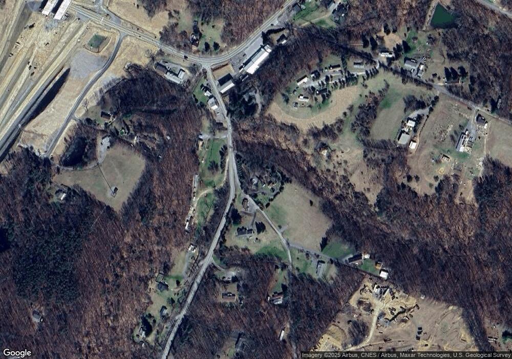 103 New Hope Rd, Berkeley Springs, WV 25411 - photo 1