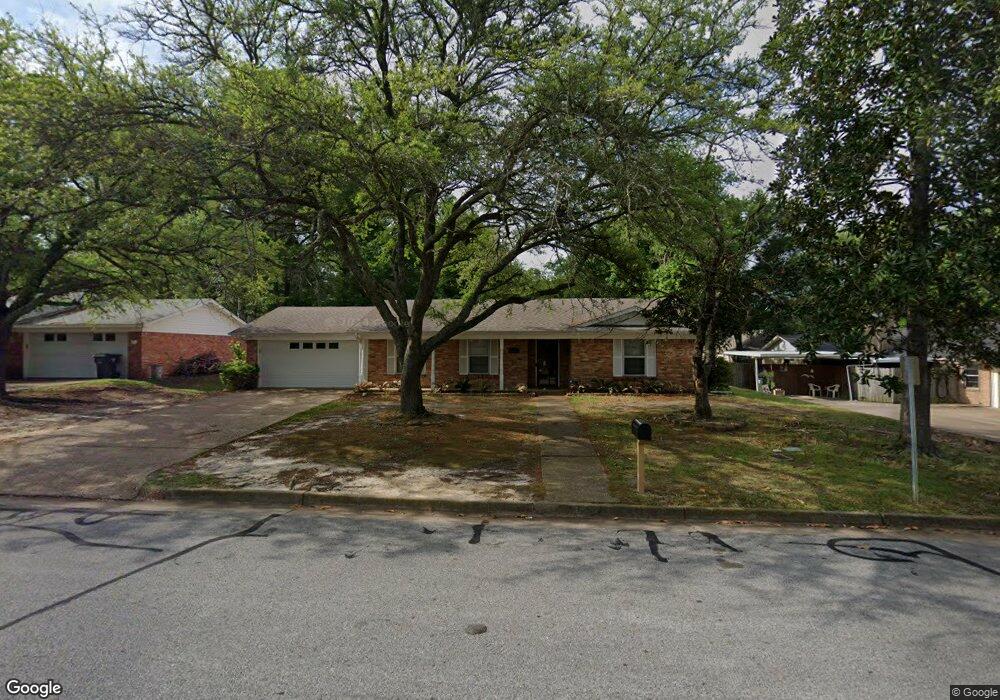 1121 Hubbard Dr, Tyler, TX 75703 - photo 1