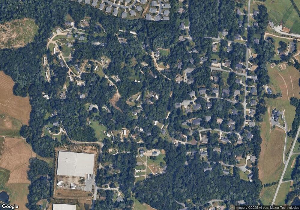 611 Gypsy Ln, Hendersonville, NC 28792 - photo 1