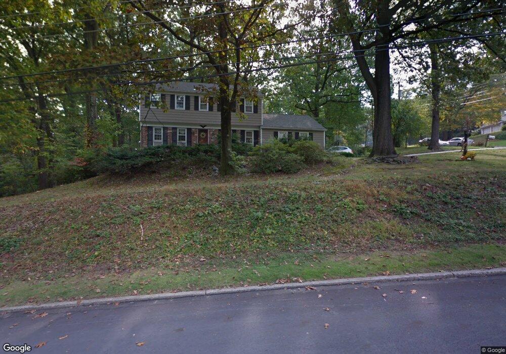 551 Gregory Ln, Devon, PA 19333 - photo 1