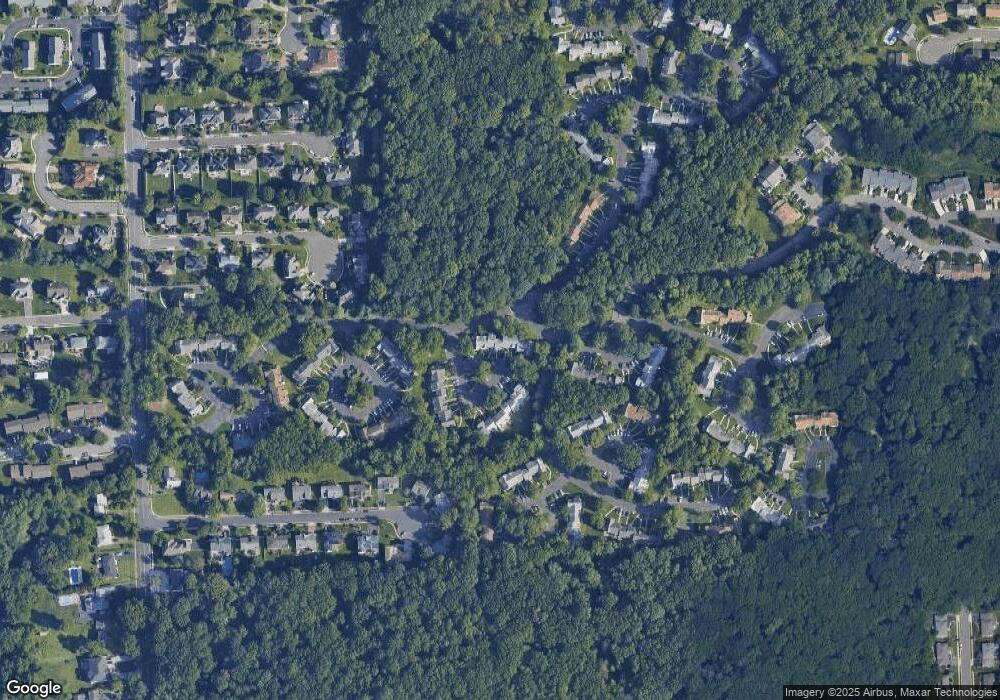 607 Timber Oaks Rd unit 7, Edison, NJ 08820 - photo 1