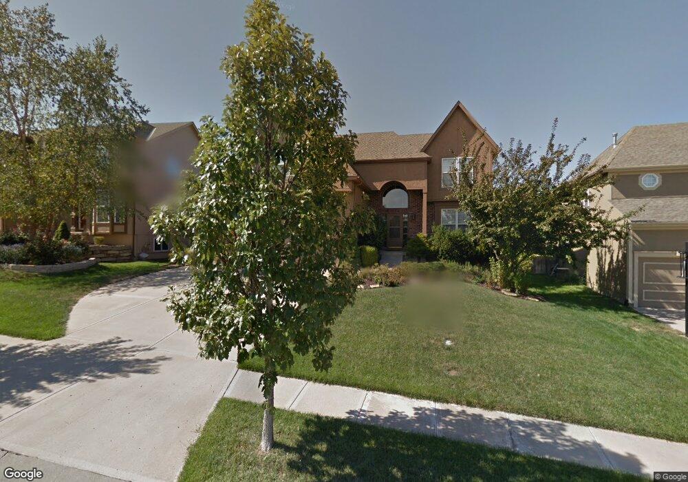 21520 W 99th St, Lenexa, KS 66220 - photo 1