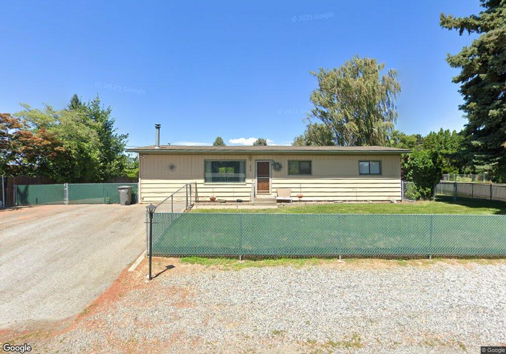 1829 4th St NE, East Wenatchee, WA 98802 - photo 1