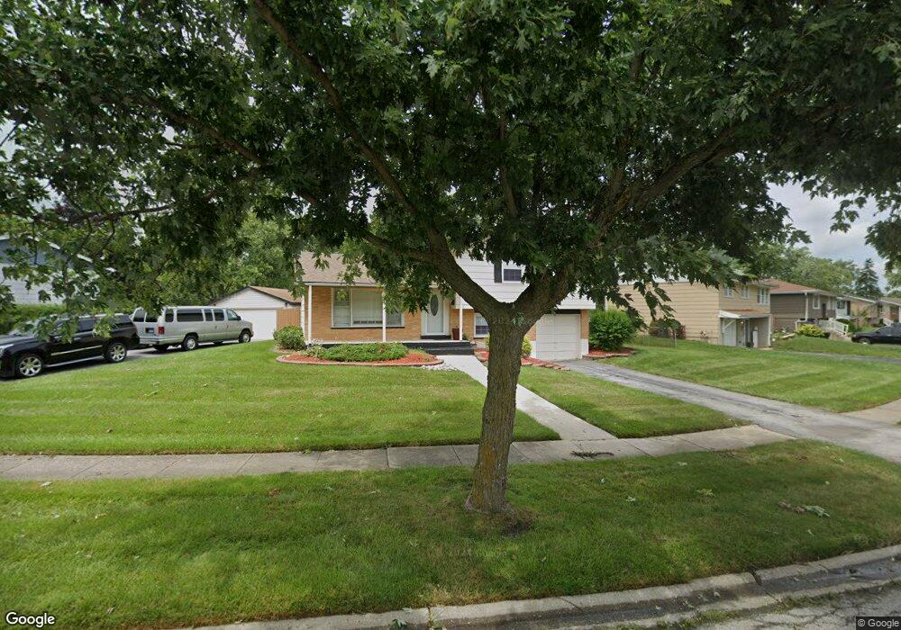 3318 Tulip Dr, Hazel Crest, IL 60429 - photo 1