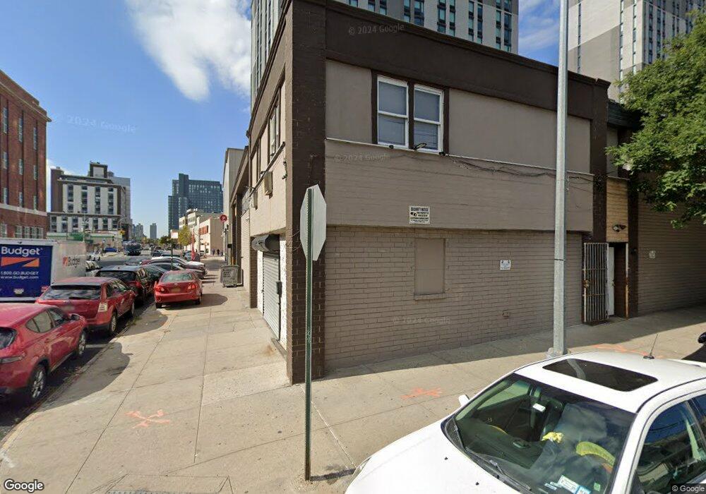 18619-93 Avon Rd, Jamaica, NY 11432 - photo 1