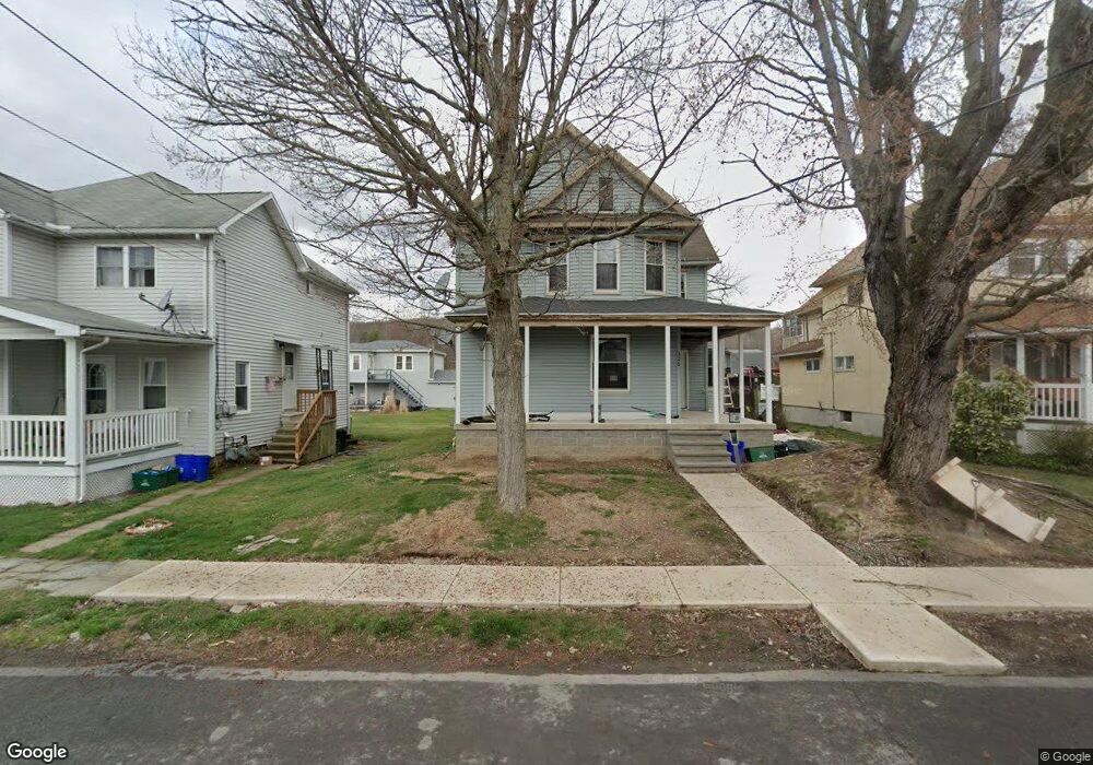 326 Hickory St, Peckville, PA 18452 - photo 1