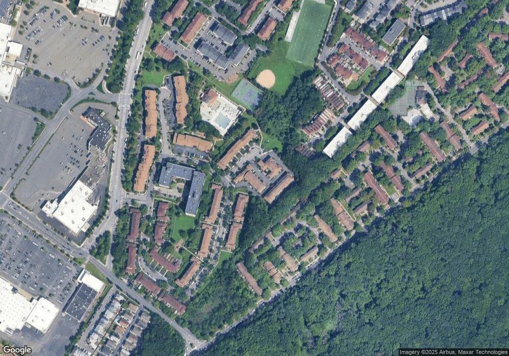 14 Gregory Ln unit 147, Staten Island, NY 10314 - photo 1