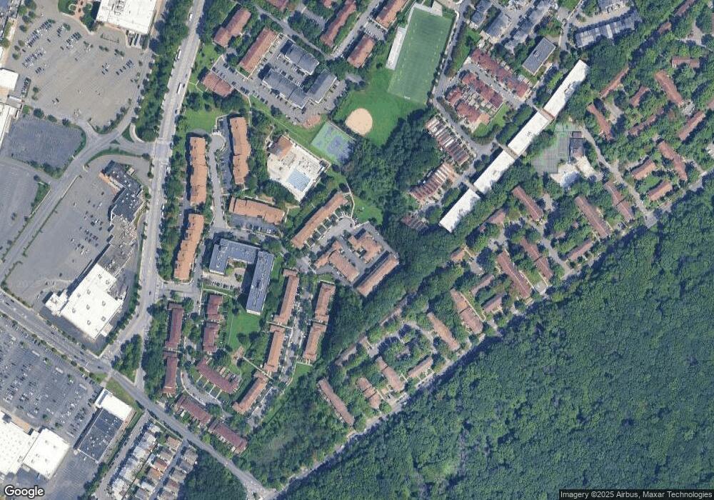 19A Gregory Ln unit 114, Staten Island, NY 10314 - photo 1