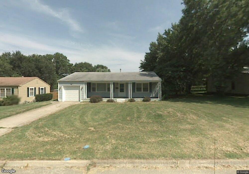 1640 SW 22nd St, Topeka, KS 66611 - photo 1