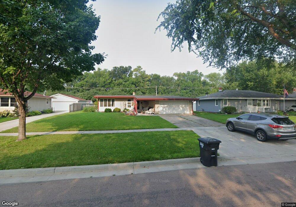 2514 10th St N, Fargo, ND 58102 - photo 1