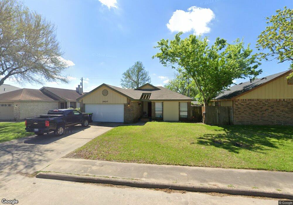 2420 Hedgerose Ln, Bay City, TX 77414 - photo 1