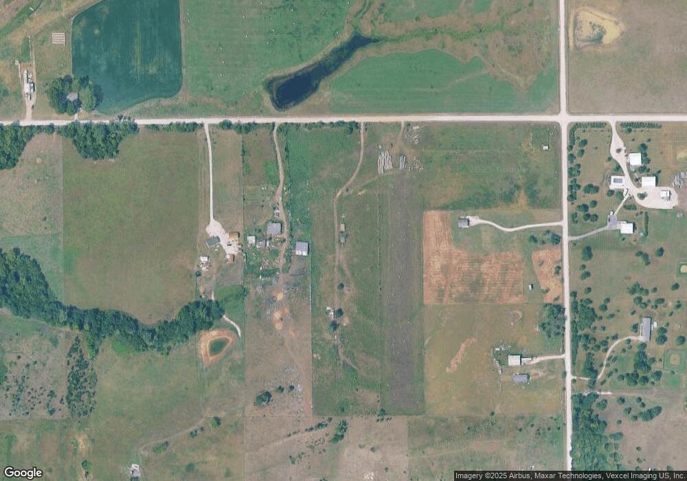 835 SE 85th St, Wakarusa, KS 66546 - photo 1