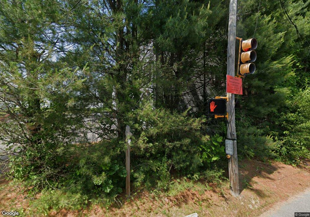 933 Varnum Ave unit 1, Lowell, MA 01854 - photo 1