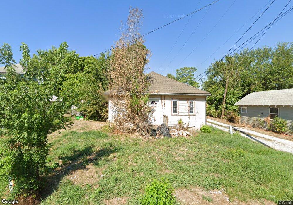 210 N 15th St, Parsons, KS 67357 - photo 1