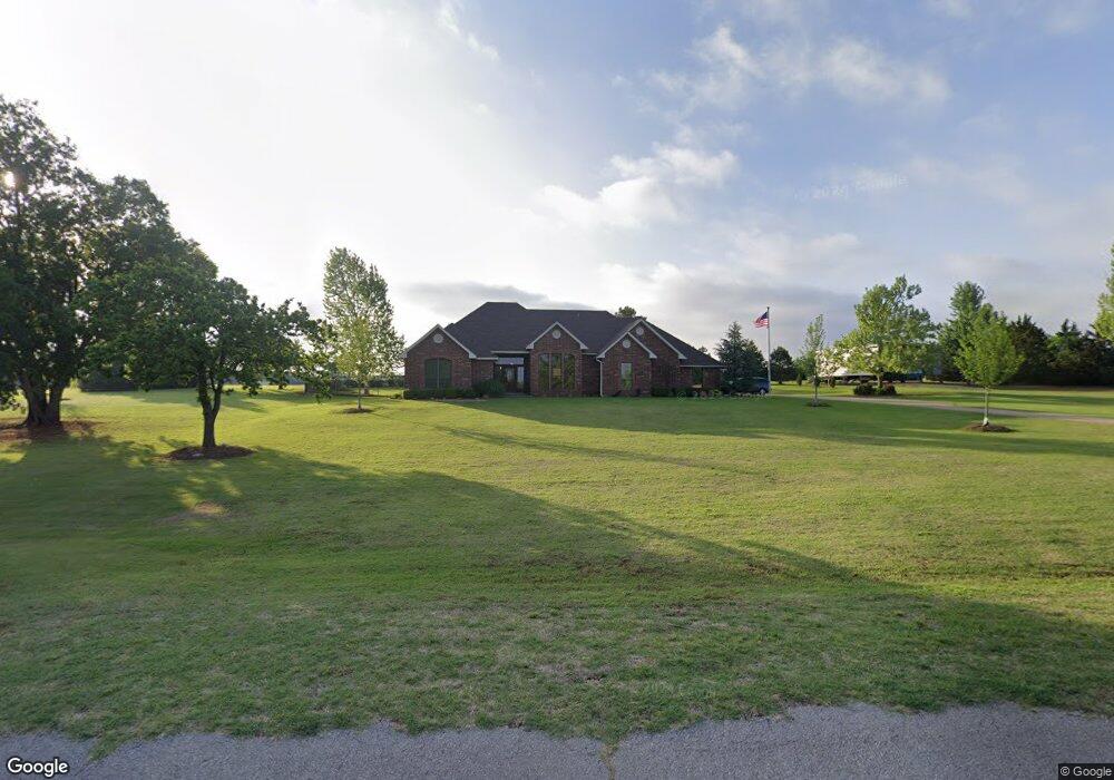 1820 Silver Oaks Dr, Edmond, OK 73025 - photo 1