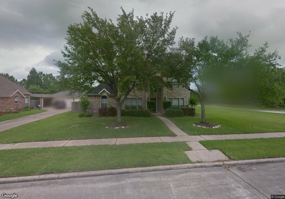 2005 Pebble Ln, Friendswood, TX 77546 - photo 1