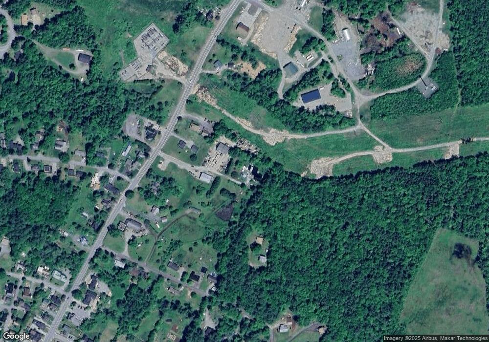 68 Lancaster Rd, Whitefield, NH 03598 - photo 1