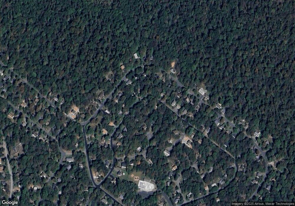 1958 Horseshoe Bend, Tobyhanna, PA 18466 - photo 1