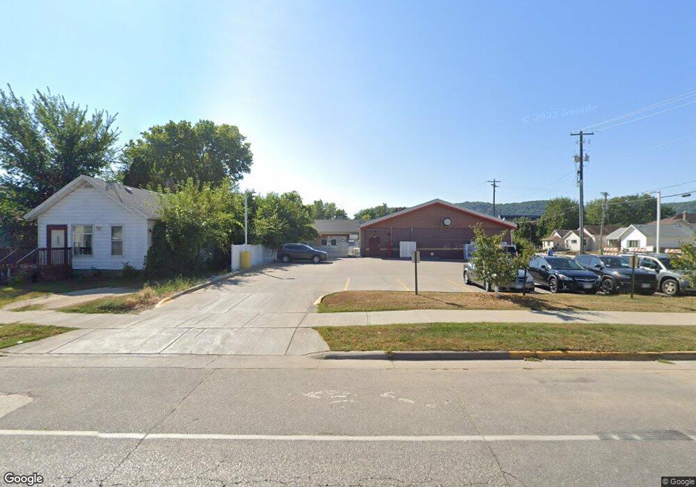 879 W 5th St, Winona, MN 55987 - photo 1