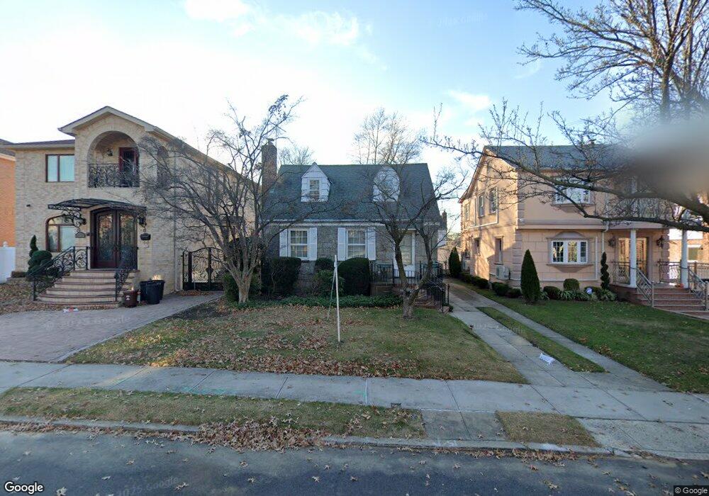 7332 183rd St, Fresh Meadows, NY 11366 - photo 1