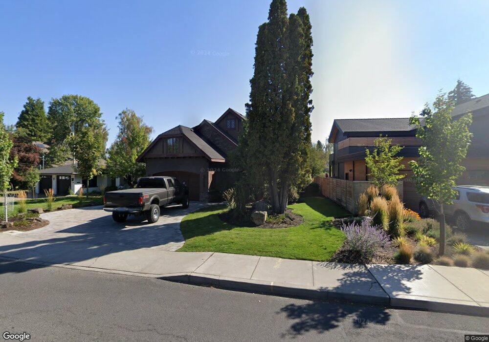 820 NW Harmon Blvd unit ID1247479P, Bend, OR 97701 - photo 1