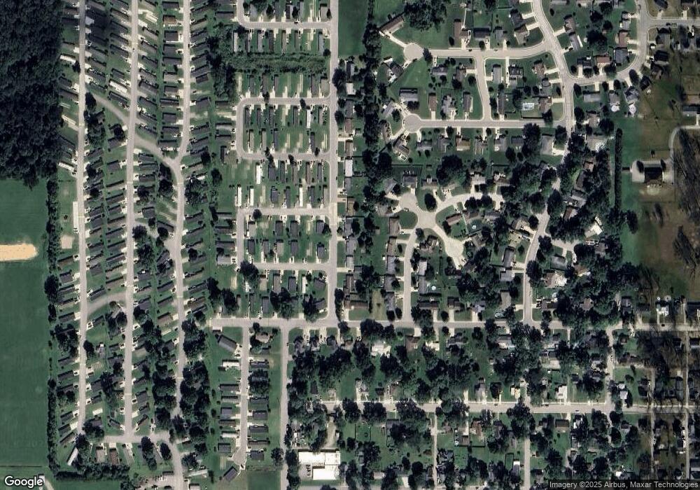 431 Heather Blvd, Nappanee, IN 46550 - photo 1