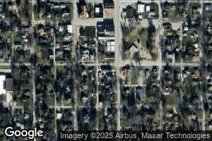 202 S Broadway St, Newman, IL 61942