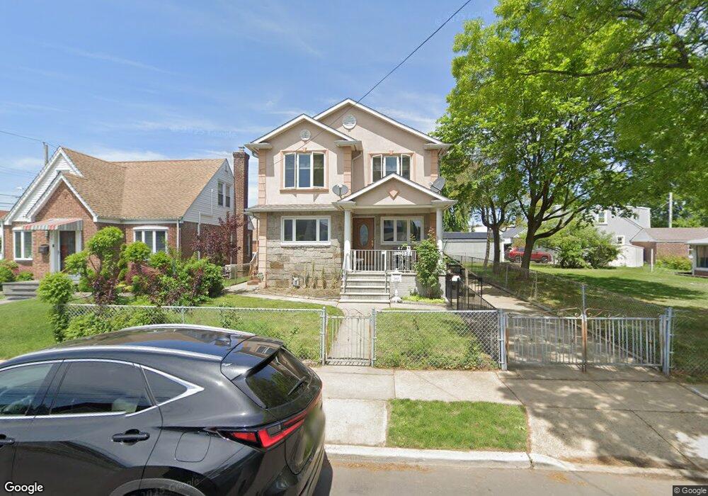 958 Naple Ave, Franklin Square, NY 11010 - photo 1