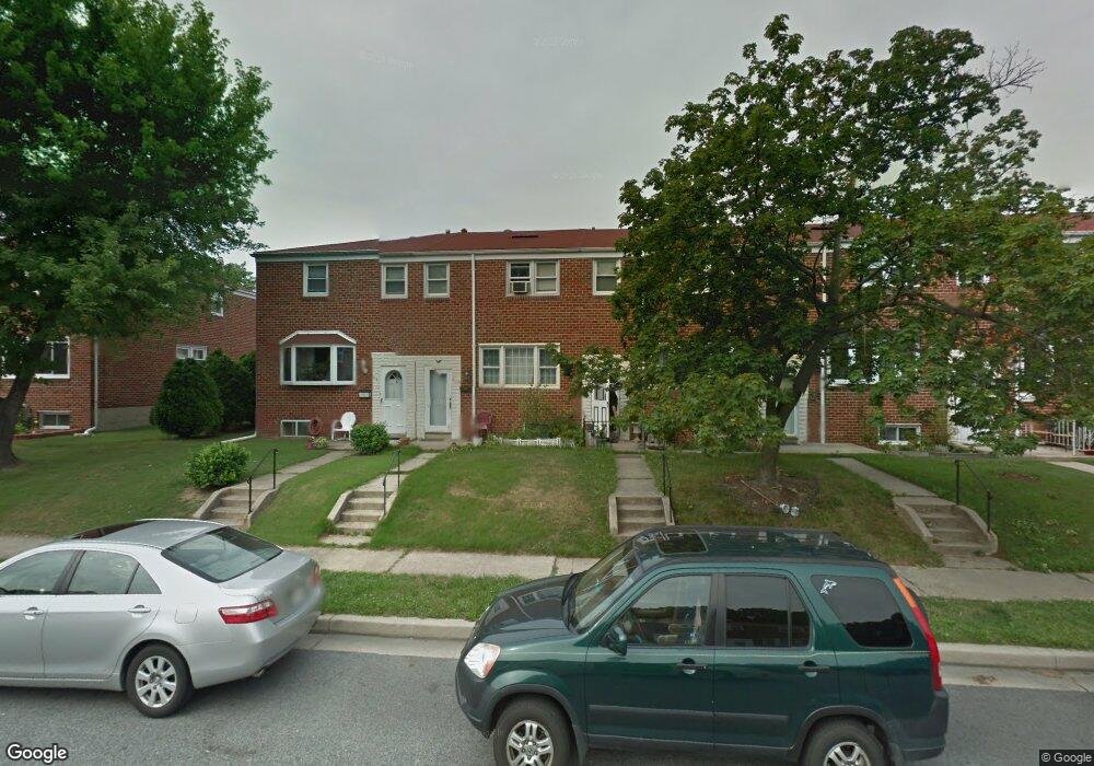 916 Circle Dr, Halethorpe, MD 21227 - photo 1