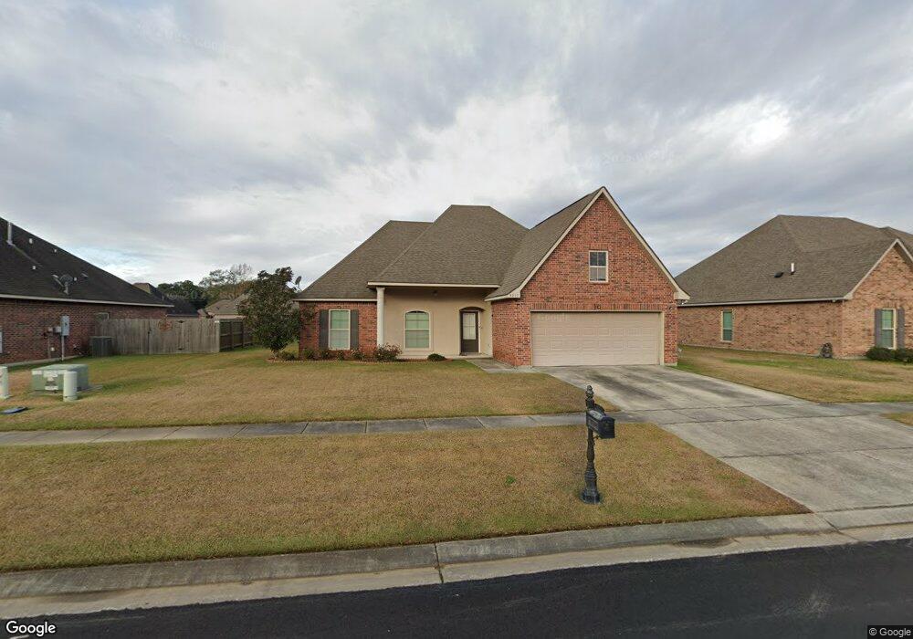 5217 Queens Carriage St, Zachary, LA 70791 - photo 1