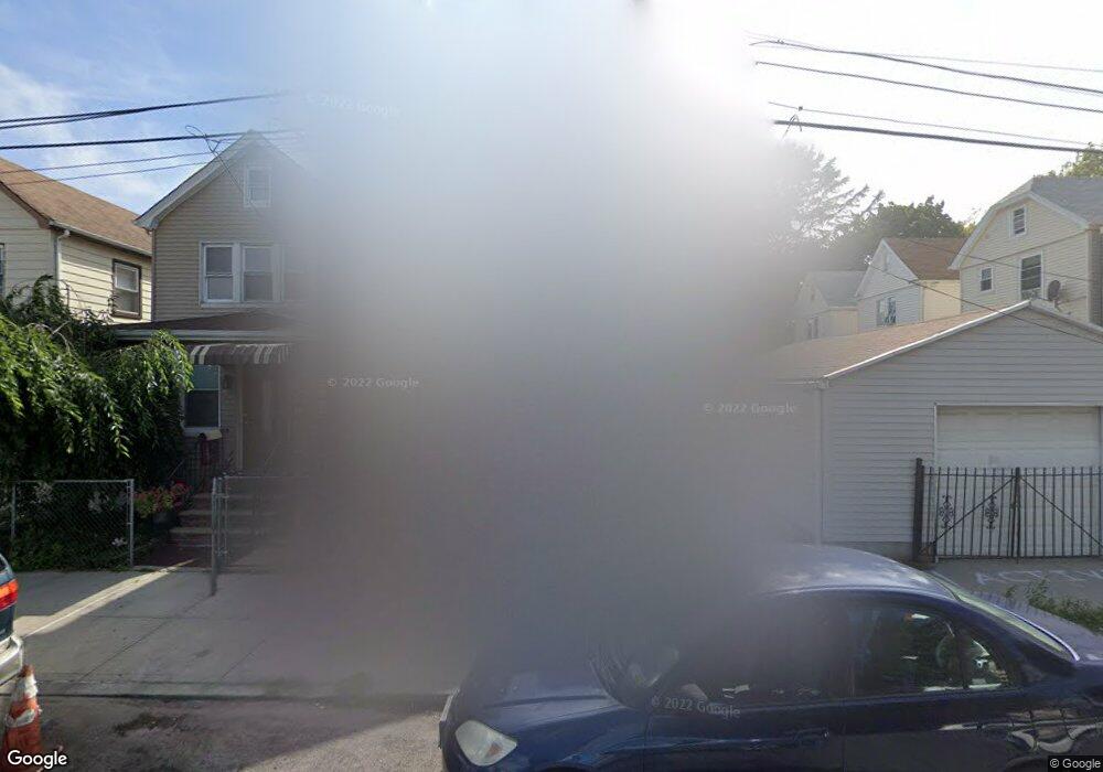 10414 164th Place, Jamaica, NY 11433 - photo 1