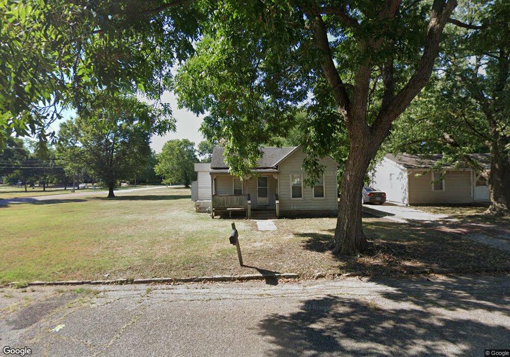 1406 Stevens Ave, Parsons, KS 67357 - photo 1