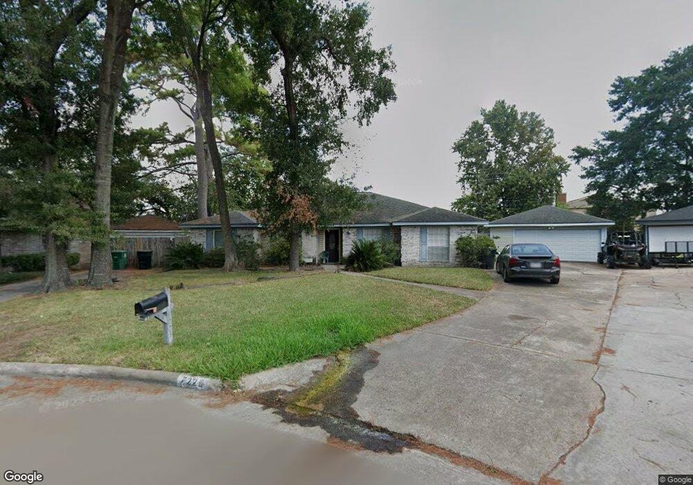 7223 Bayou Oaks Dr, Houston, TX 77088 - photo 1