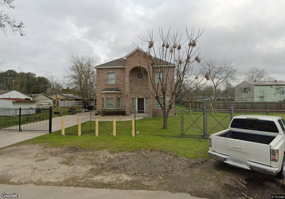 7004 Bauman Rd, Houston, TX 77022 - photo 1