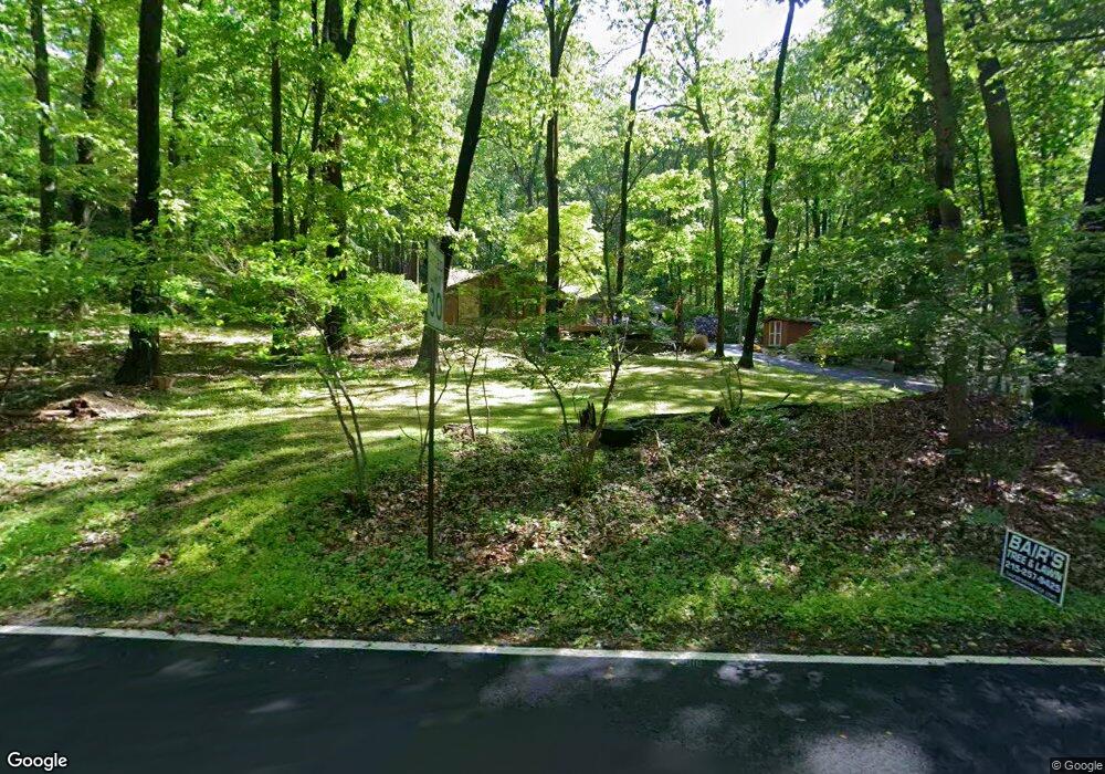 3027 Oak Hill Rd, Emmaus, PA 18049 - photo 1