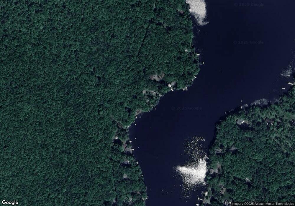 484 W Shore Dr, Hawley, PA 18428 - photo 1