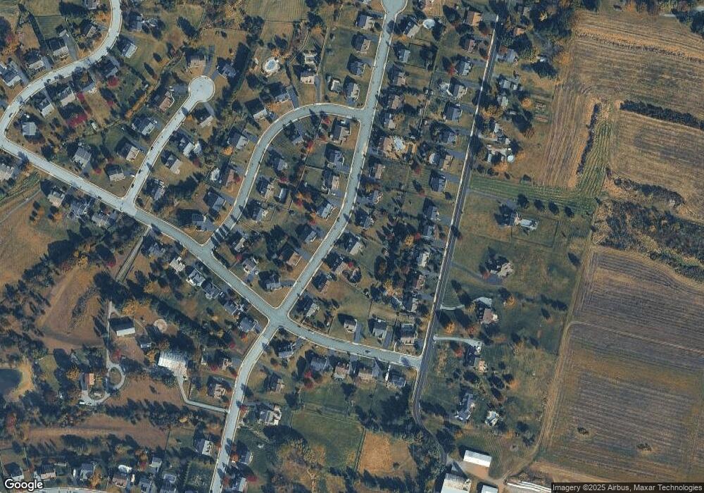 506 Pleasant View Dr, Douglassville, PA 19518 - photo 1