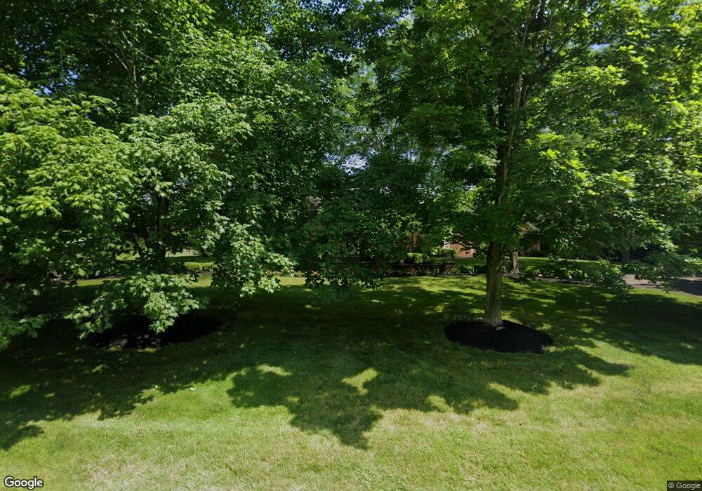 5740 Griffiths Ln, Powell, OH 43065 - photo 1