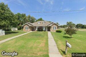 515 W 8th Ave, Red Cloud, NE 68970