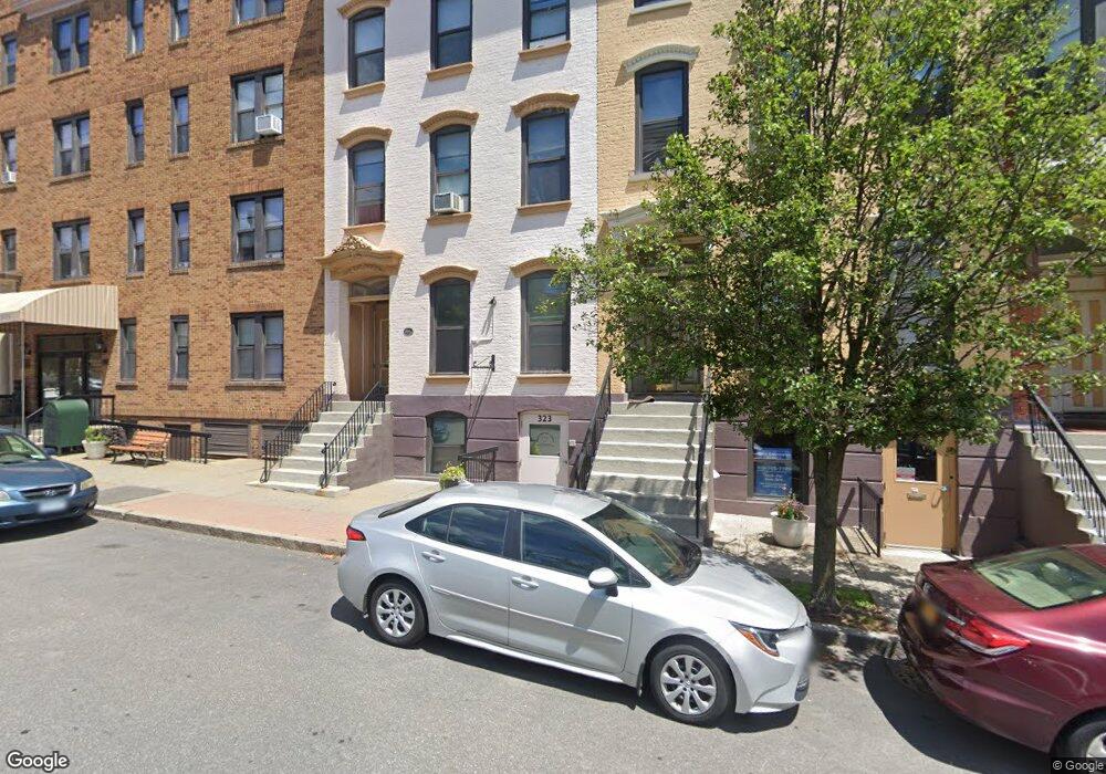 323 Hamilton St, Albany, NY 12210 - photo 1