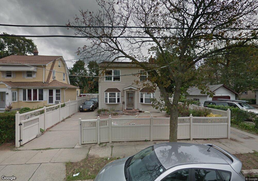 256 N Columbus Ave, Freeport, NY 11520 - photo 1