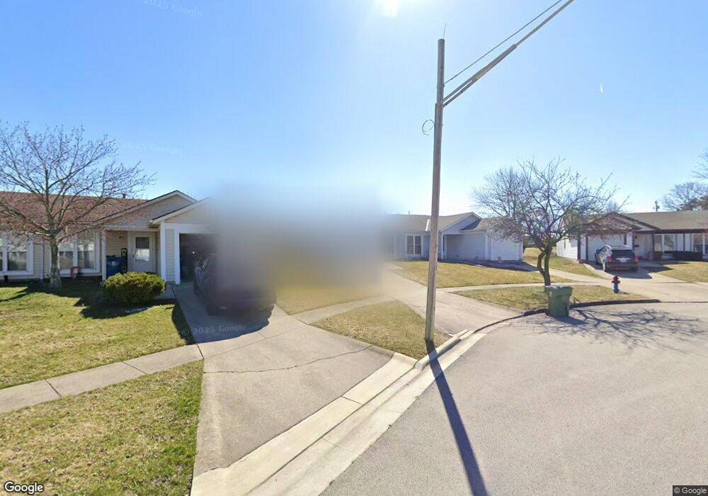 547 Rosehill Dr unit 553, Marysville, OH 43040 - photo 1