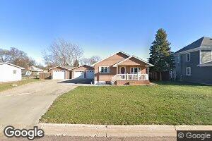813 S Indiana Ave, Platte, SD 57369