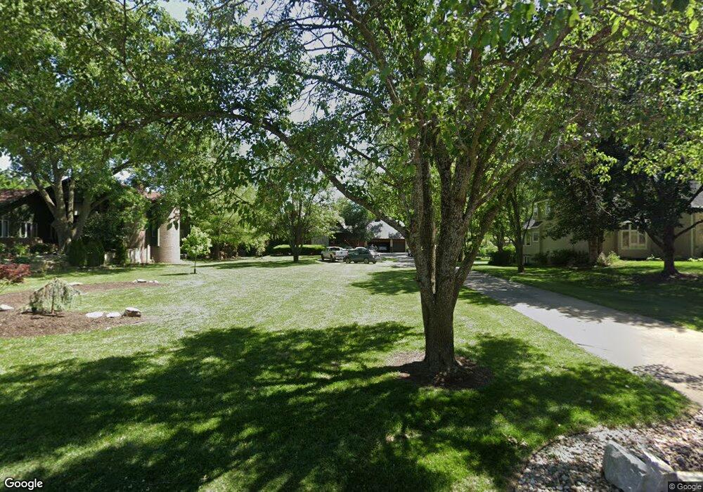 7545 SW Robinhood Ct, Topeka, KS 66614 - photo 1