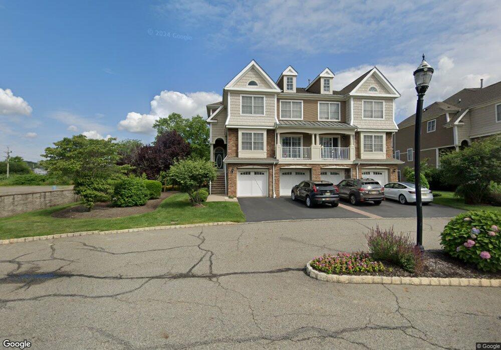 4 Raritan Reach Rd unit 4, South Amboy, NJ 08879 - photo 1