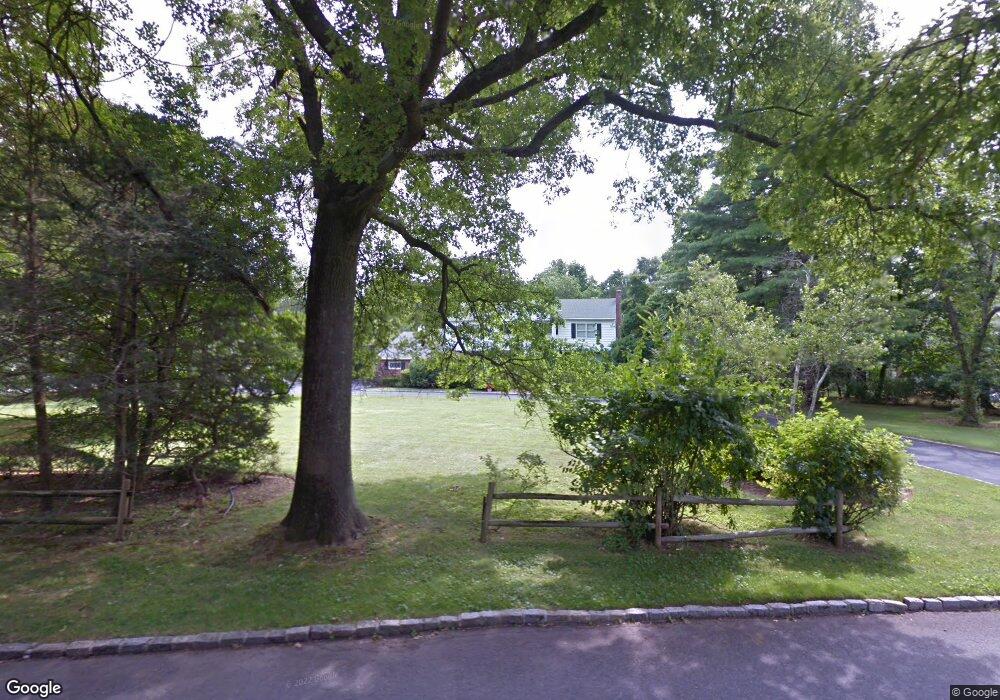 14 Oak Ln, Glen Head, NY 11545 - photo 1